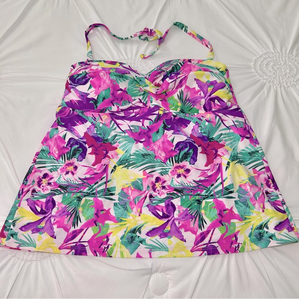 Catalina Tropical Floral Print Built in Bra Halter Tankini Top Size 1X (16W)
